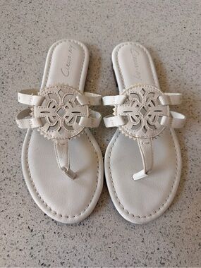 Circus by Sam Edelman White Cutout Thong Sandals